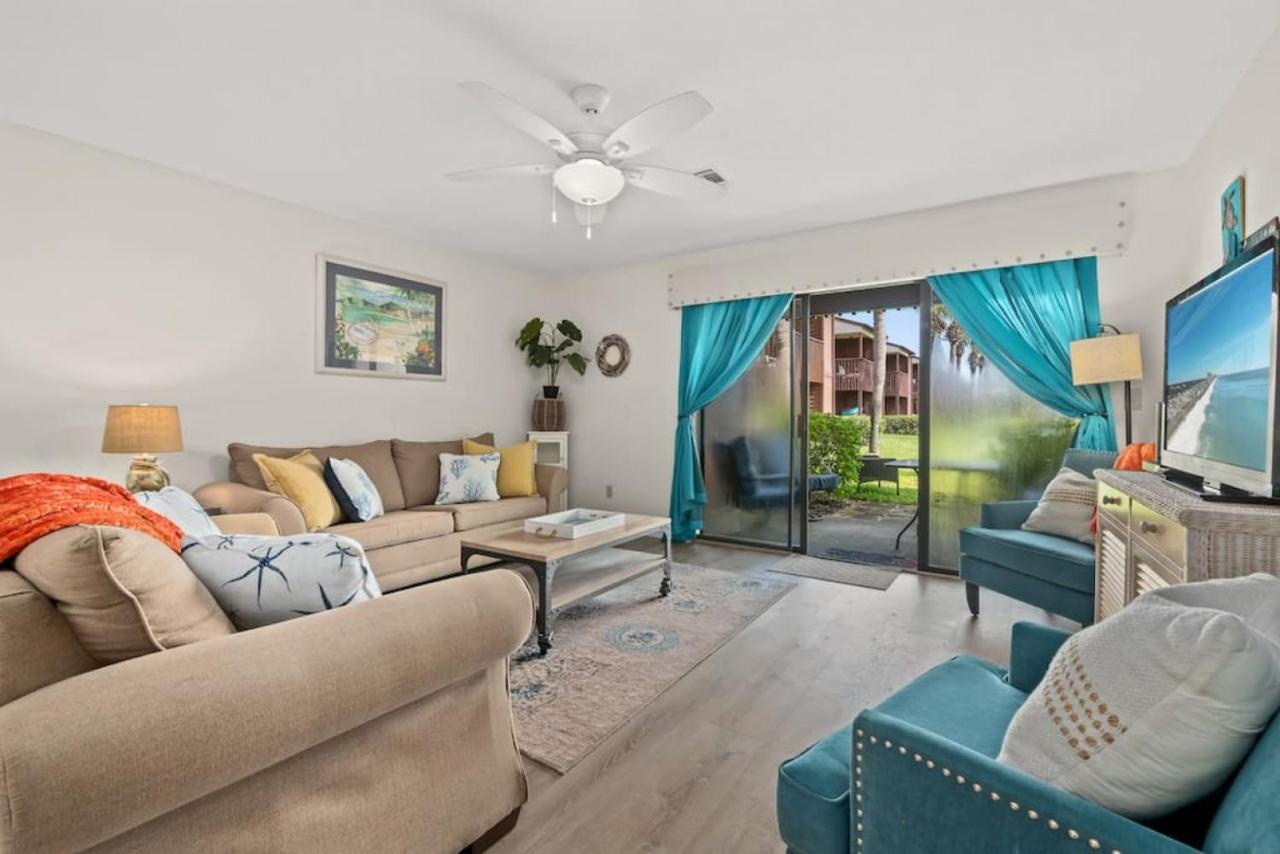 Experience Starlit Nights From Beach Happy'S Balcony Overlooking The Community Pool At Beachwalk Villa Panama City Beach Eksteriør bilde