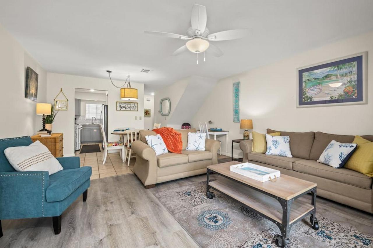 Experience Starlit Nights From Beach Happy'S Balcony Overlooking The Community Pool At Beachwalk Villa Panama City Beach Eksteriør bilde