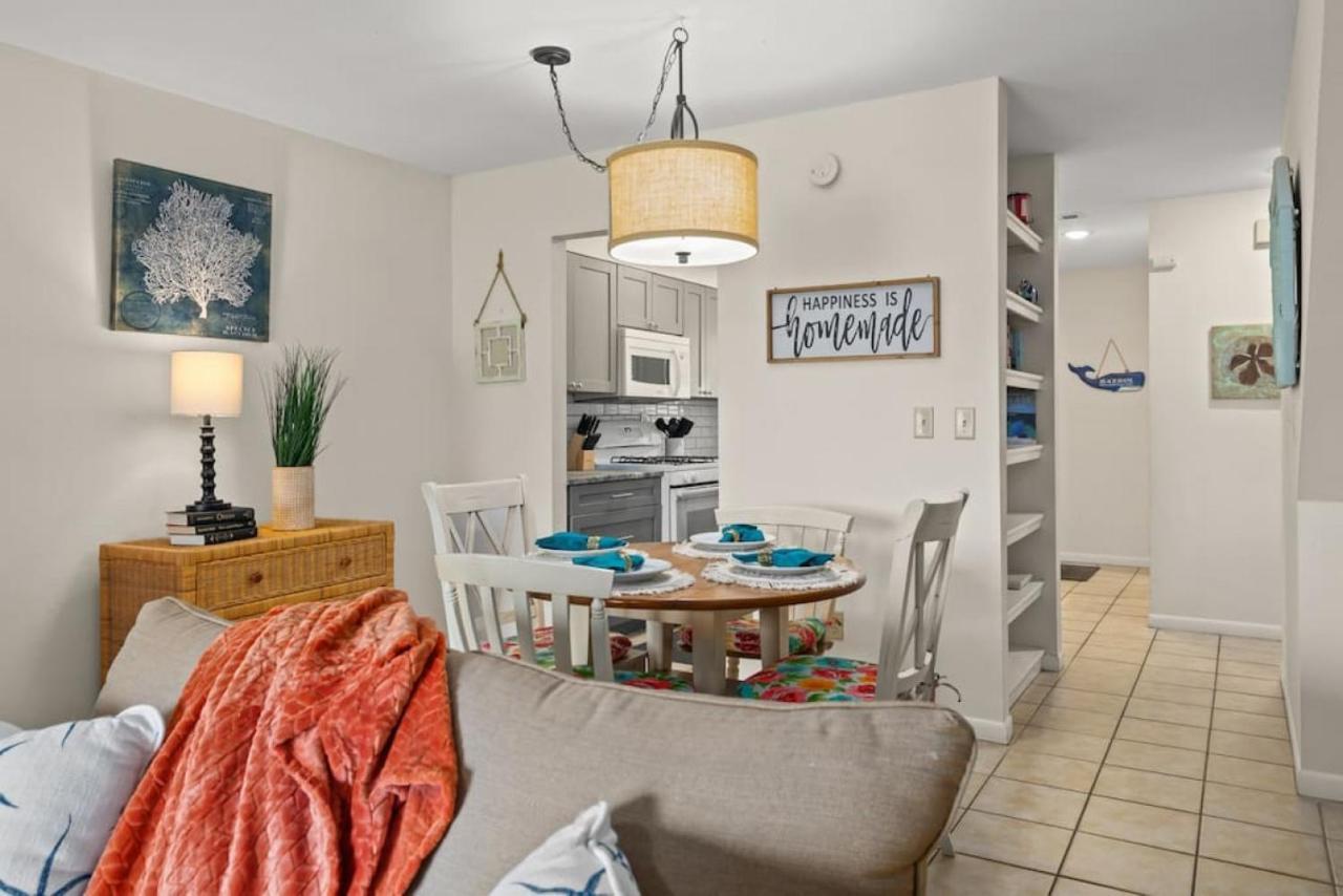 Experience Starlit Nights From Beach Happy'S Balcony Overlooking The Community Pool At Beachwalk Villa Panama City Beach Eksteriør bilde
