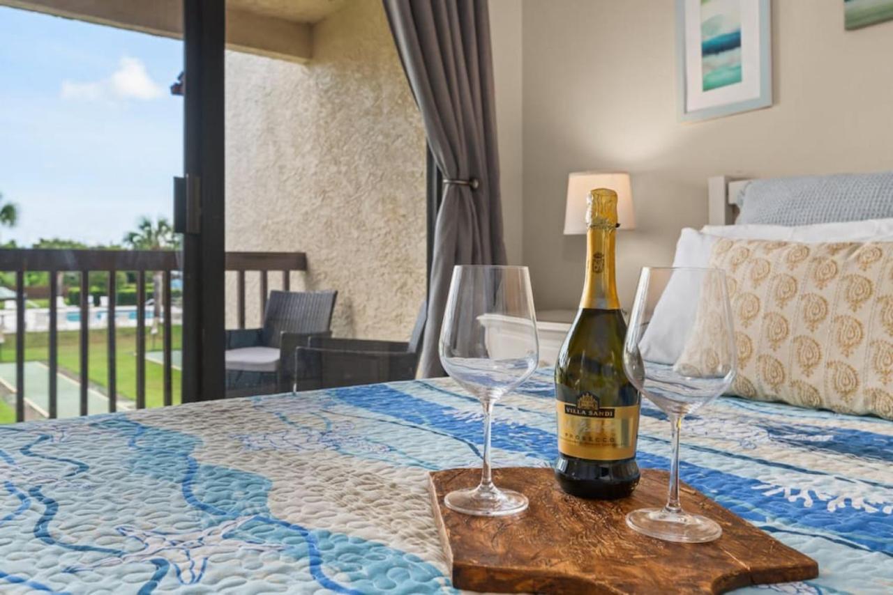 Experience Starlit Nights From Beach Happy'S Balcony Overlooking The Community Pool At Beachwalk Villa Panama City Beach Eksteriør bilde