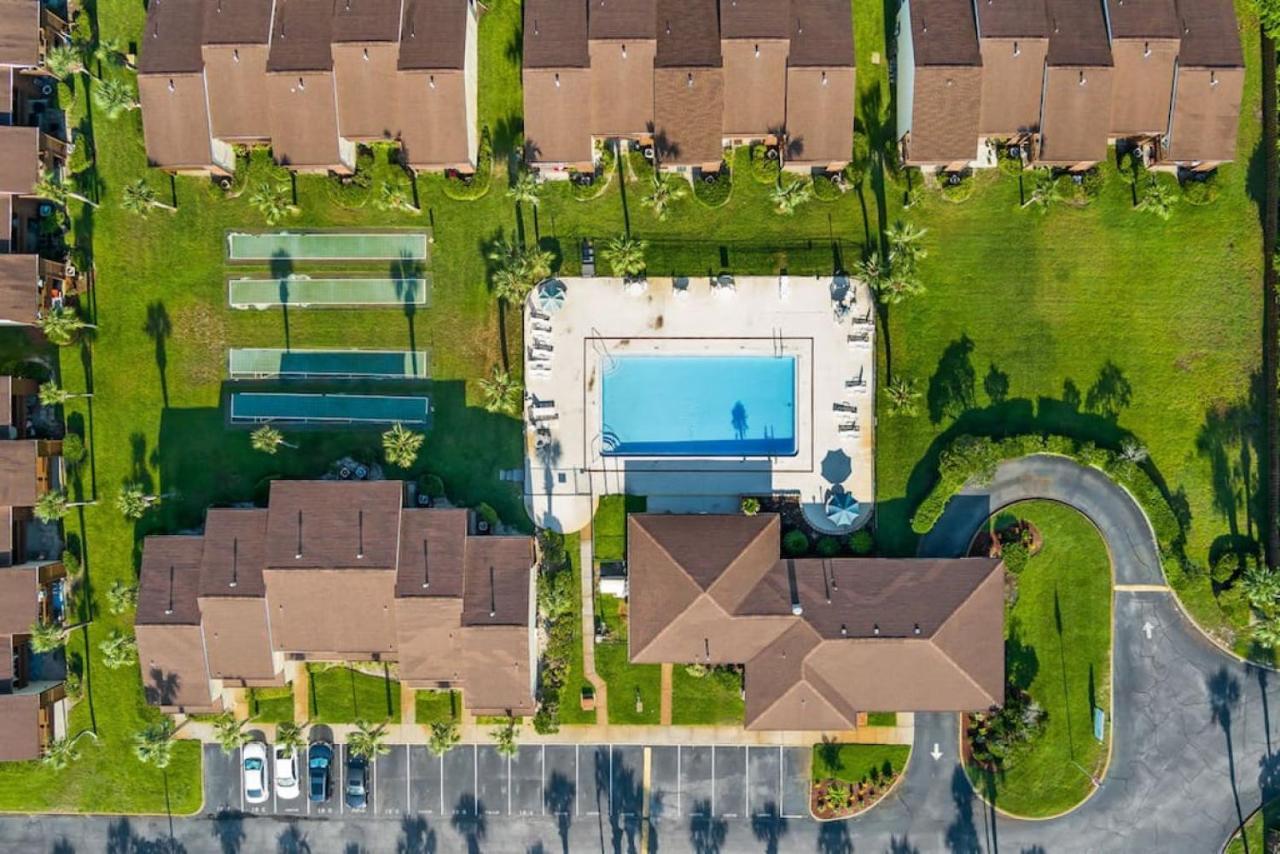 Experience Starlit Nights From Beach Happy'S Balcony Overlooking The Community Pool At Beachwalk Villa Panama City Beach Eksteriør bilde