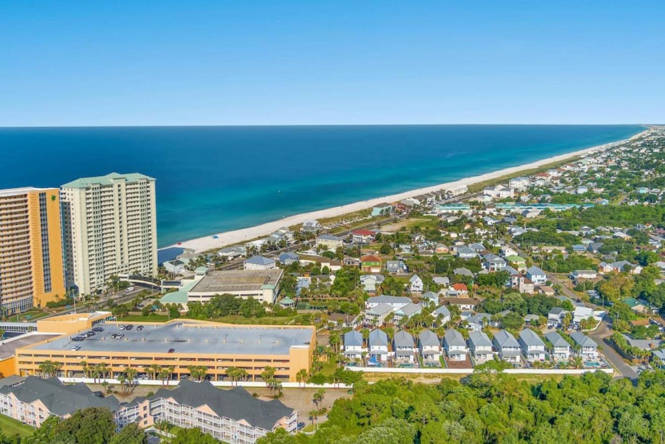 Experience Starlit Nights From Beach Happy'S Balcony Overlooking The Community Pool At Beachwalk Villa Panama City Beach Eksteriør bilde